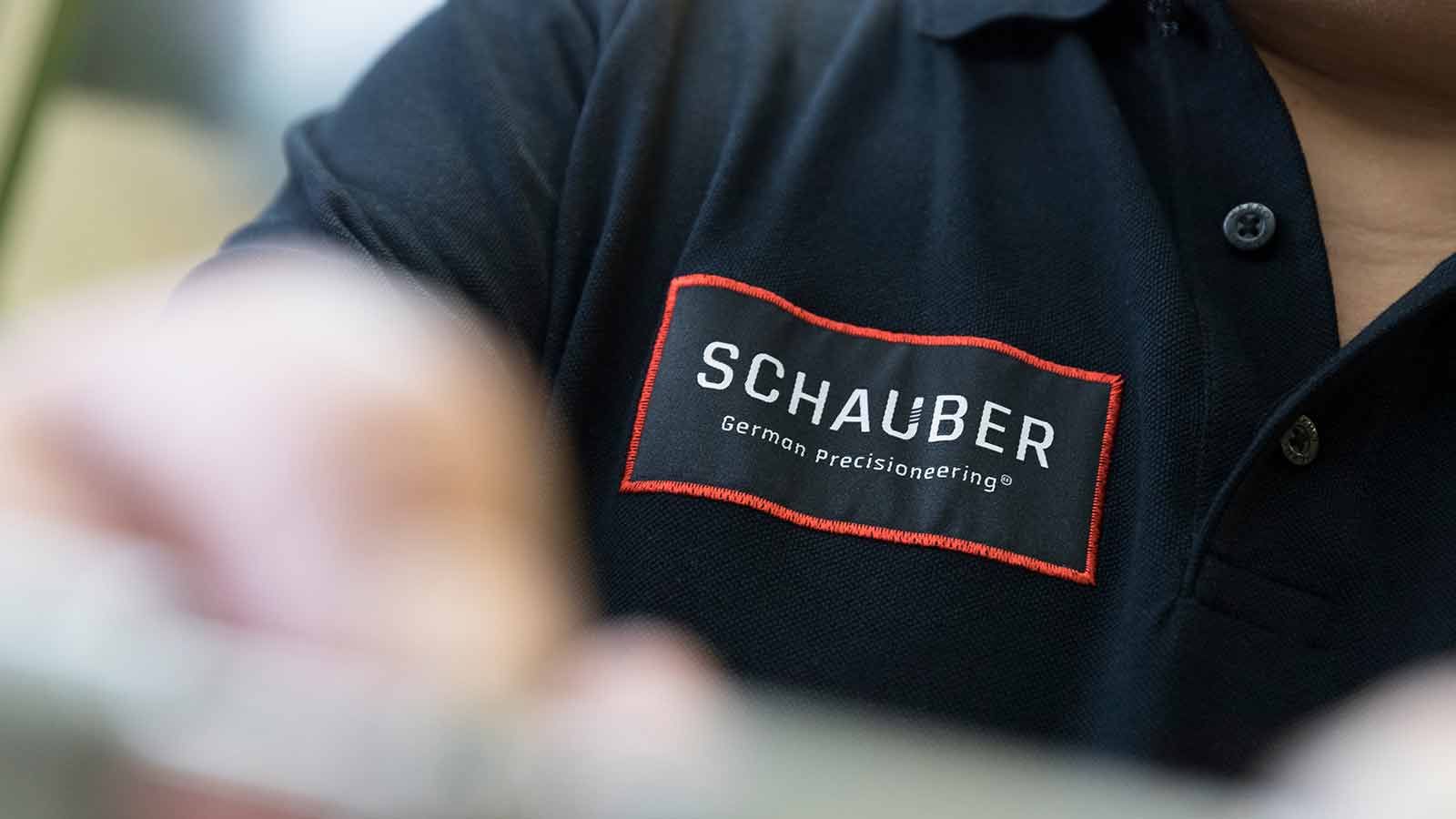 Präzisions-Tiefbohren für die Medizintechnik vom Marktführer für German Precisioneering®